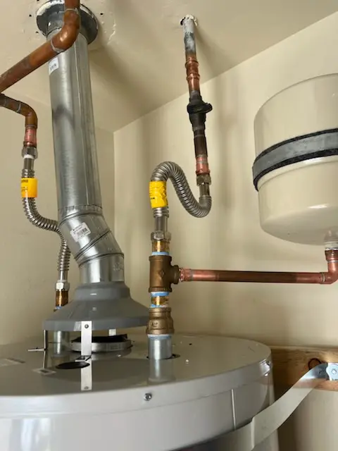 Water heater installation and plumbing repair in Duncan